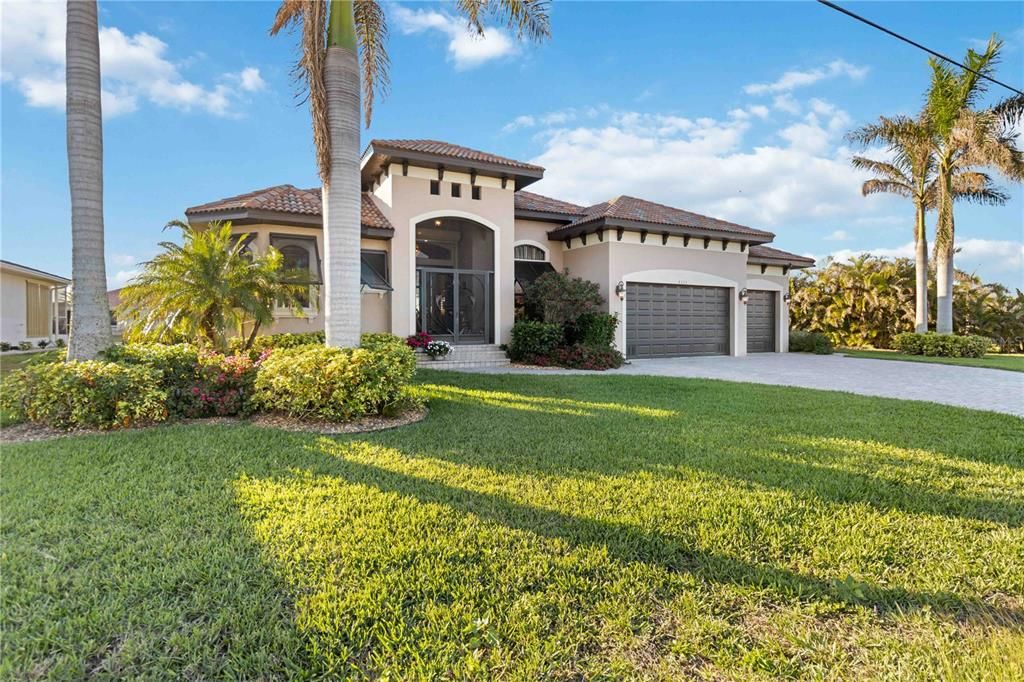 For Sale: $1,250,000 (3 beds, 2 baths, 2418 Square Feet)