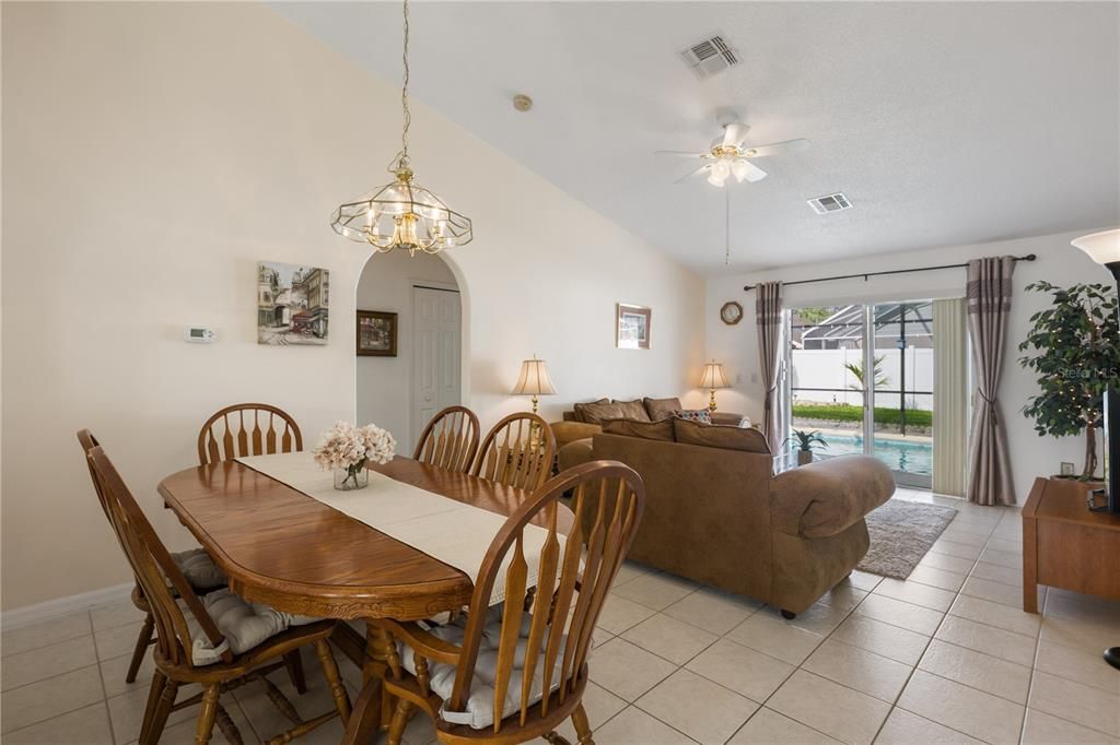 Dining room/Living room area