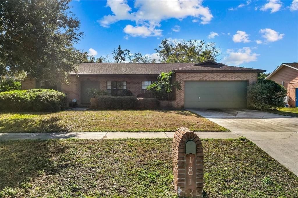 For Sale: $425,000 (3 beds, 2 baths, 1998 Square Feet)