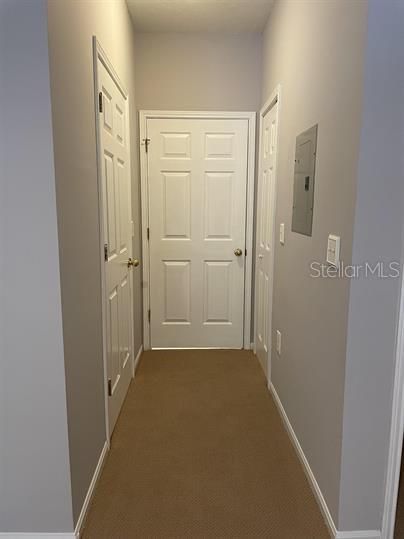 For Rent: $2,100 (1 beds, 1 baths, 830 Square Feet)