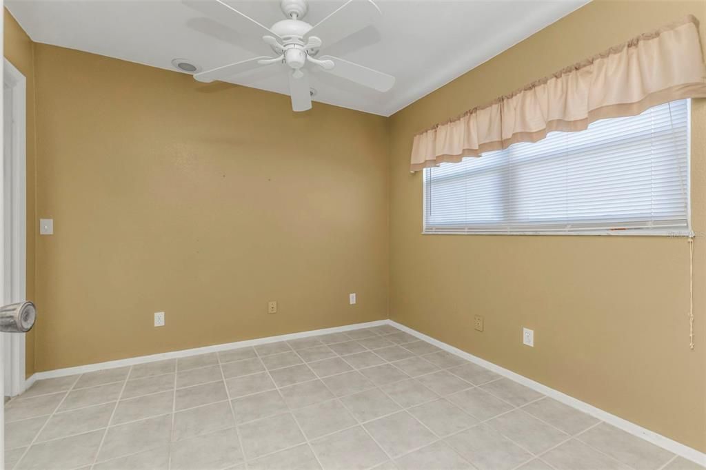 Transom windows in guest room