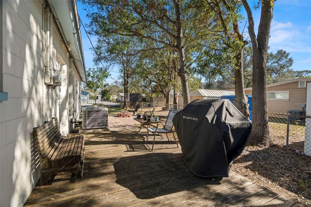 For Sale: $349,000 (3 beds, 1 baths, 1013 Square Feet)