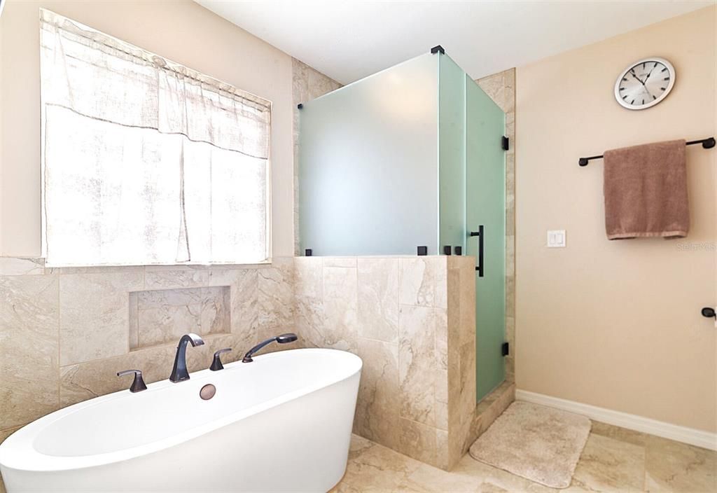 Primary Bathroom looking SW, soaking tub