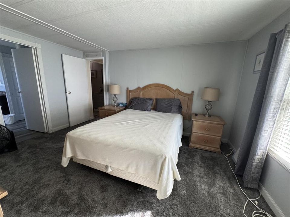 For Sale: $130,000 (2 beds, 2 baths, 960 Square Feet)