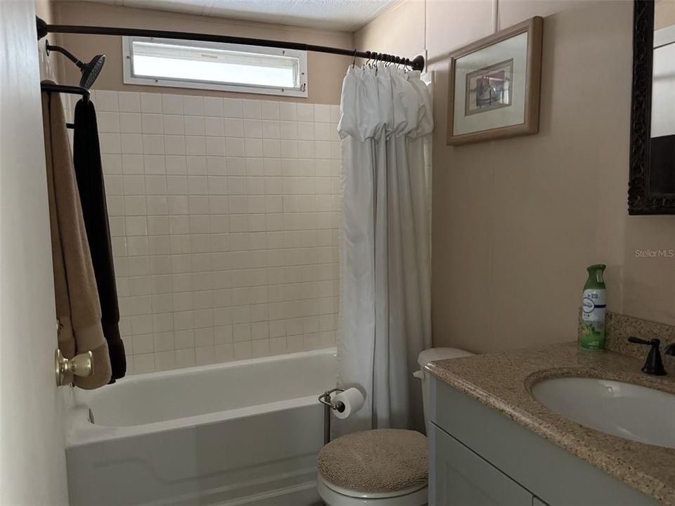 For Sale: $130,000 (2 beds, 2 baths, 960 Square Feet)