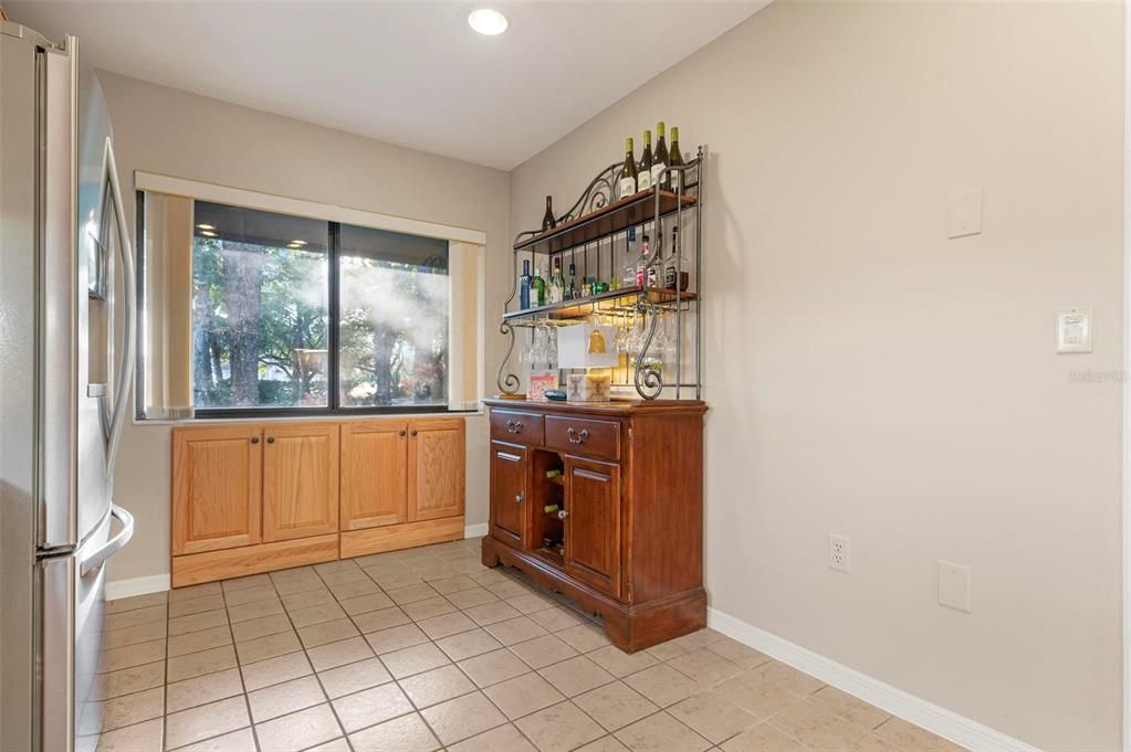 For Sale: $450,000 (2 beds, 2 baths, 1891 Square Feet)