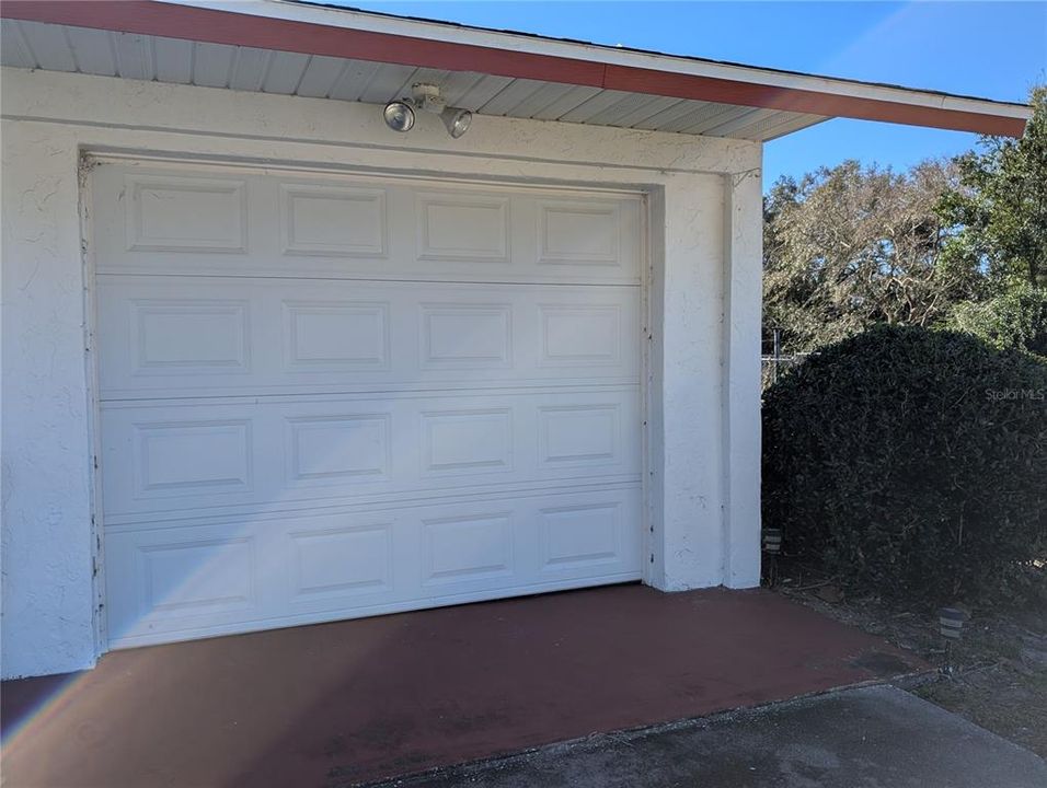 SINGLE CAR GARAGE W/ OPENER