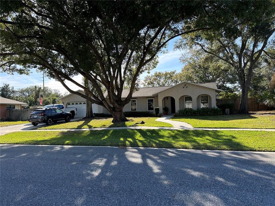 For Sale: $570,000 (3 beds, 2 baths, 1907 Square Feet)