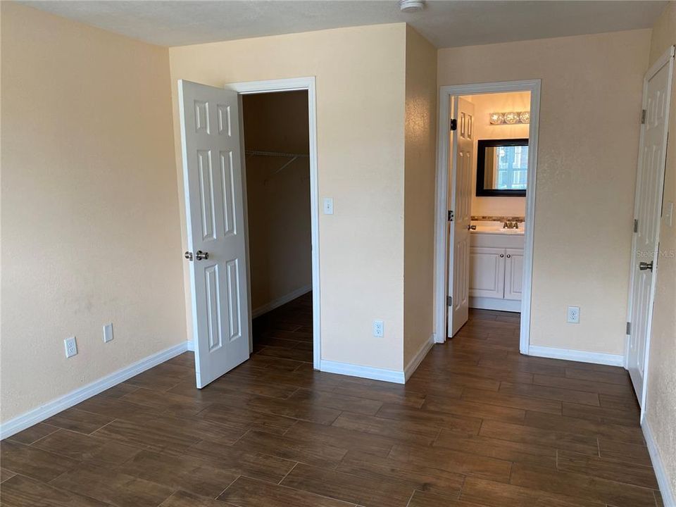 For Rent: $1,550 (2 beds, 2 baths, 935 Square Feet)