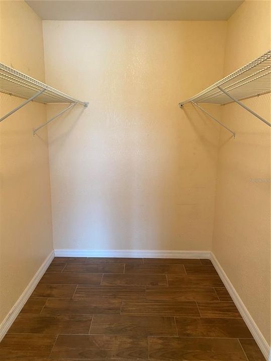 For Rent: $1,550 (2 beds, 2 baths, 935 Square Feet)