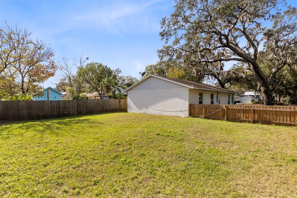 So much outdoor space!