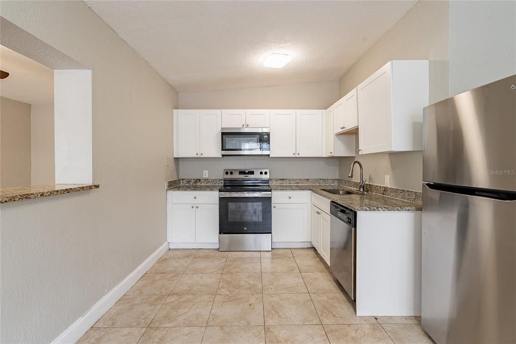 For Sale: $240,000 (3 beds, 2 baths, 1220 Square Feet)