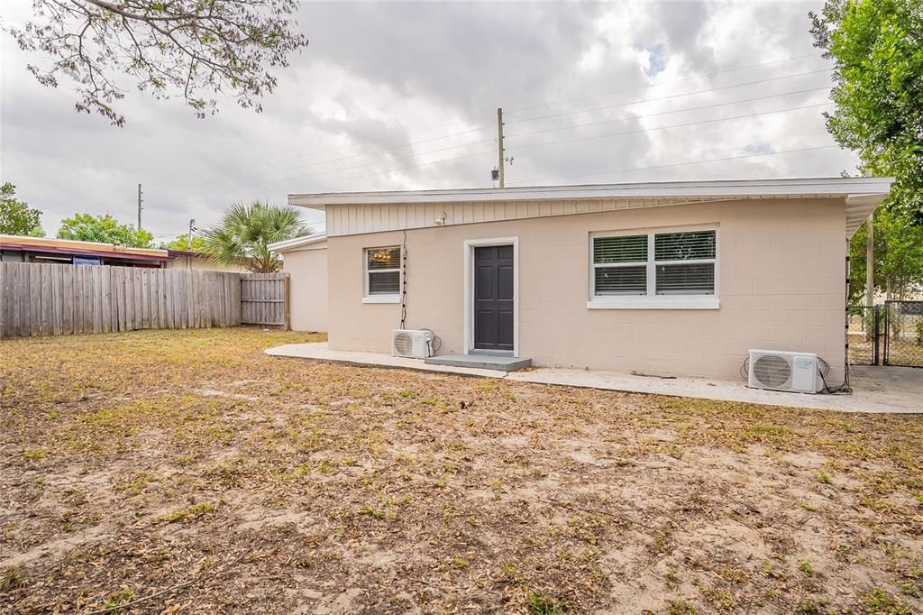 For Sale: $240,000 (3 beds, 2 baths, 1220 Square Feet)