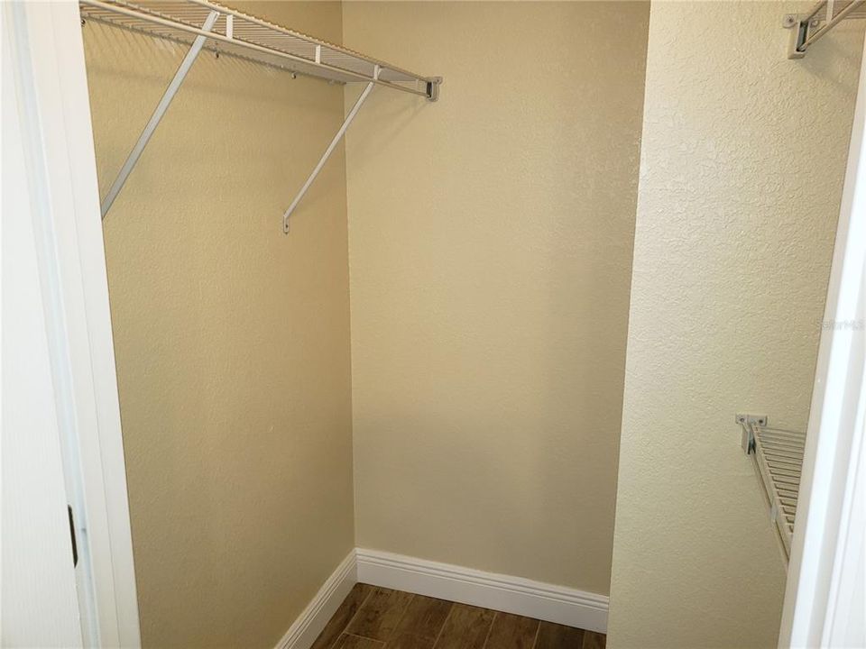 For Rent: $1,900 (2 beds, 2 baths, 948 Square Feet)