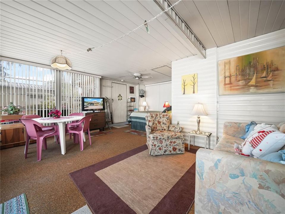 En Venta: $90,000 (1 camas, 1 baños, 937 Pies cuadrados)