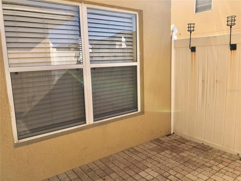 Active With Contract: $2,400 (2 beds, 2 baths, 1744 Square Feet)