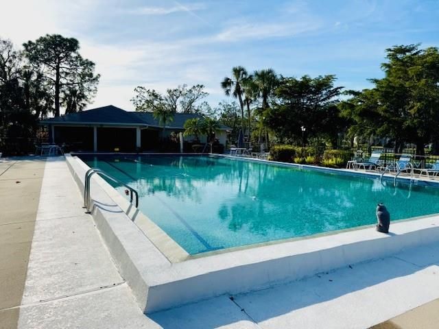 Fairway Bend -Community Pool