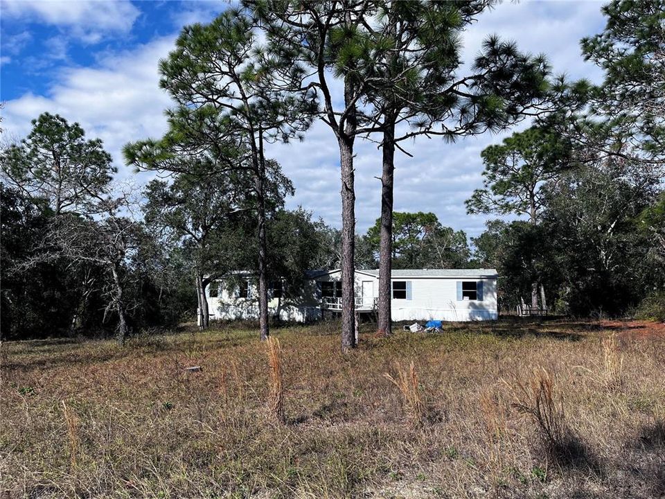 最近售出: $75,000 (3 贝兹, 2 浴室, 2052 平方英尺)