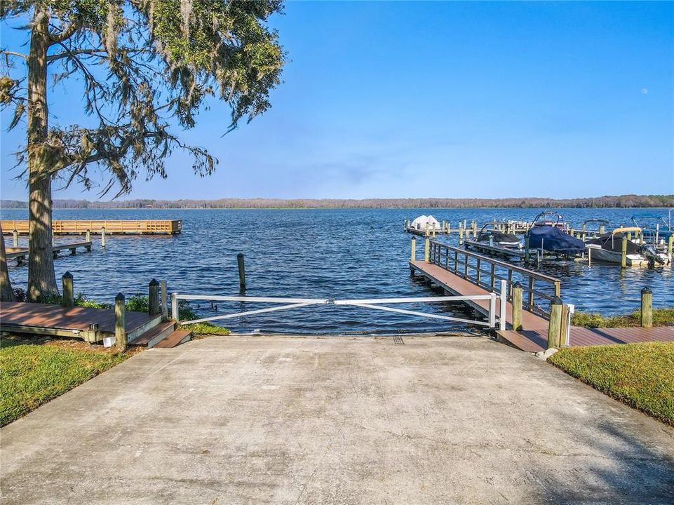 Boat ramp out to Lake Tarpon