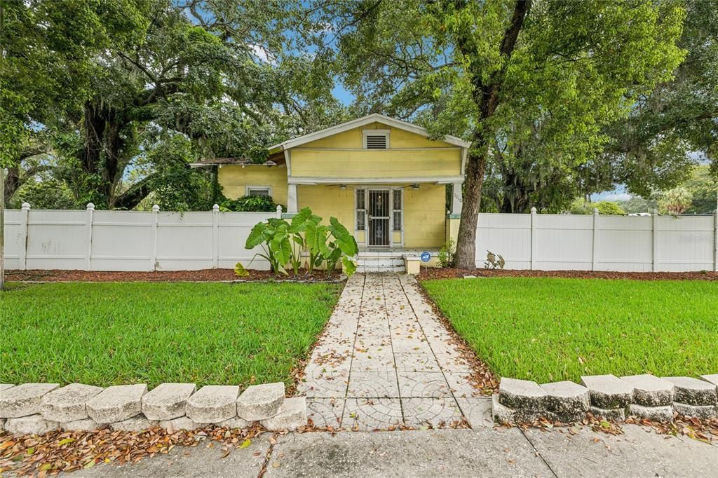 For Sale: $795,000 (4 beds, 2 baths, 1617 Square Feet)