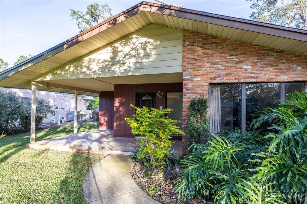 For Sale: $480,000 (3 beds, 2 baths, 2079 Square Feet)