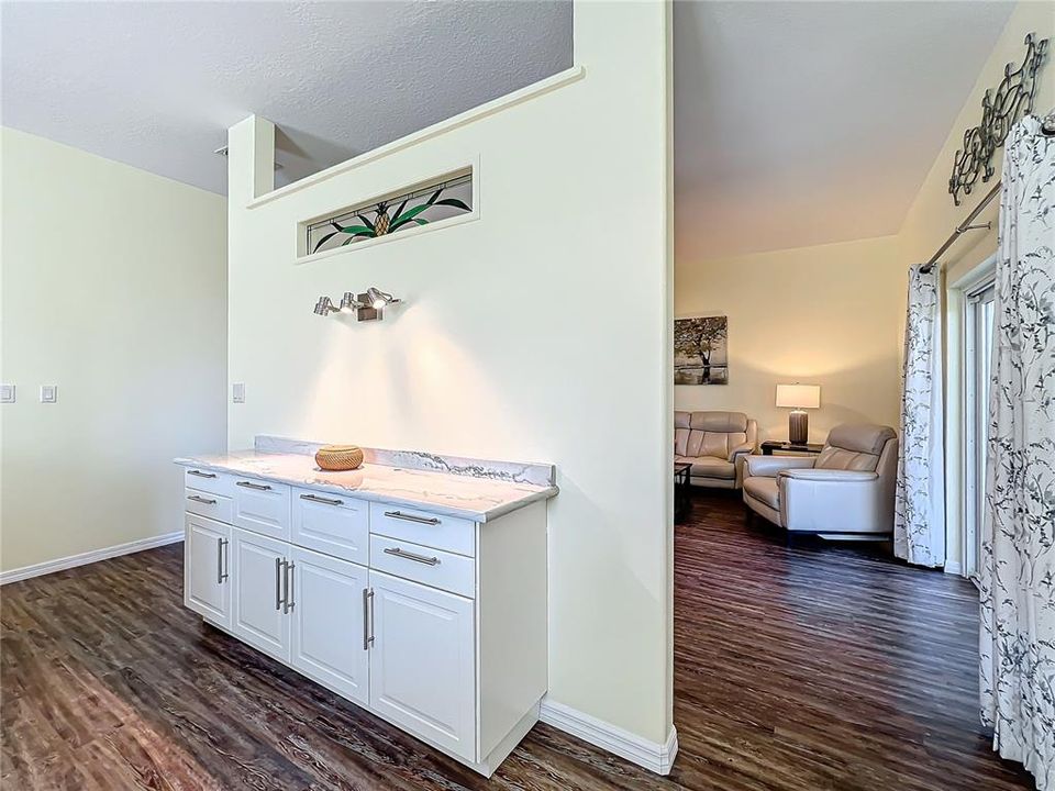 For Sale: $360,000 (2 beds, 2 baths, 1878 Square Feet)