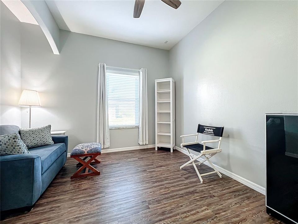 For Sale: $360,000 (2 beds, 2 baths, 1878 Square Feet)