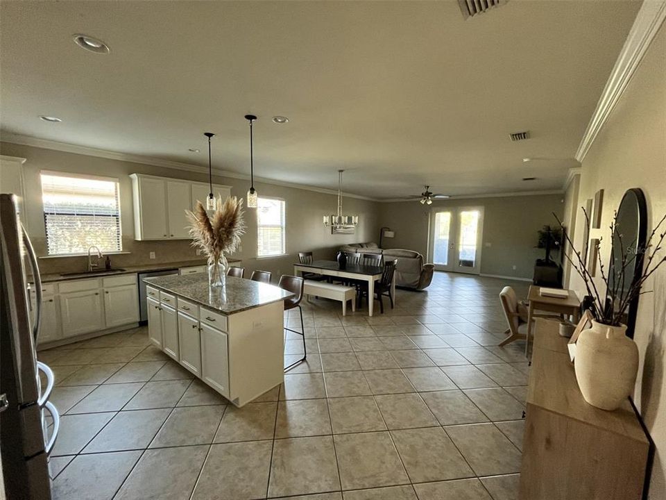 For Sale: $524,900 (4 beds, 2 baths, 2144 Square Feet)