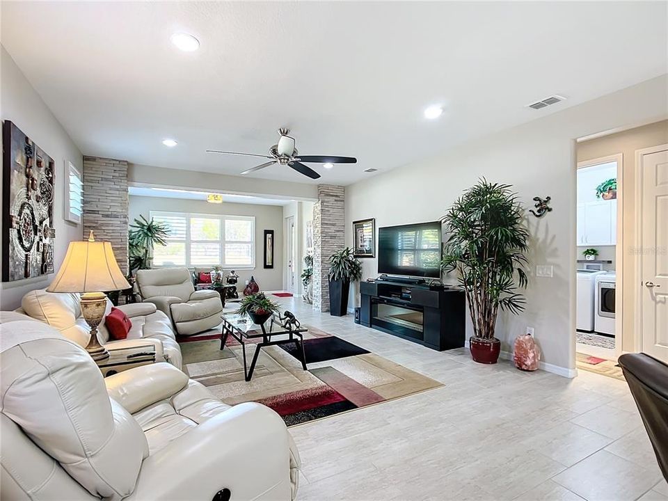 For Sale: $494,400 (2 beds, 2 baths, 2164 Square Feet)