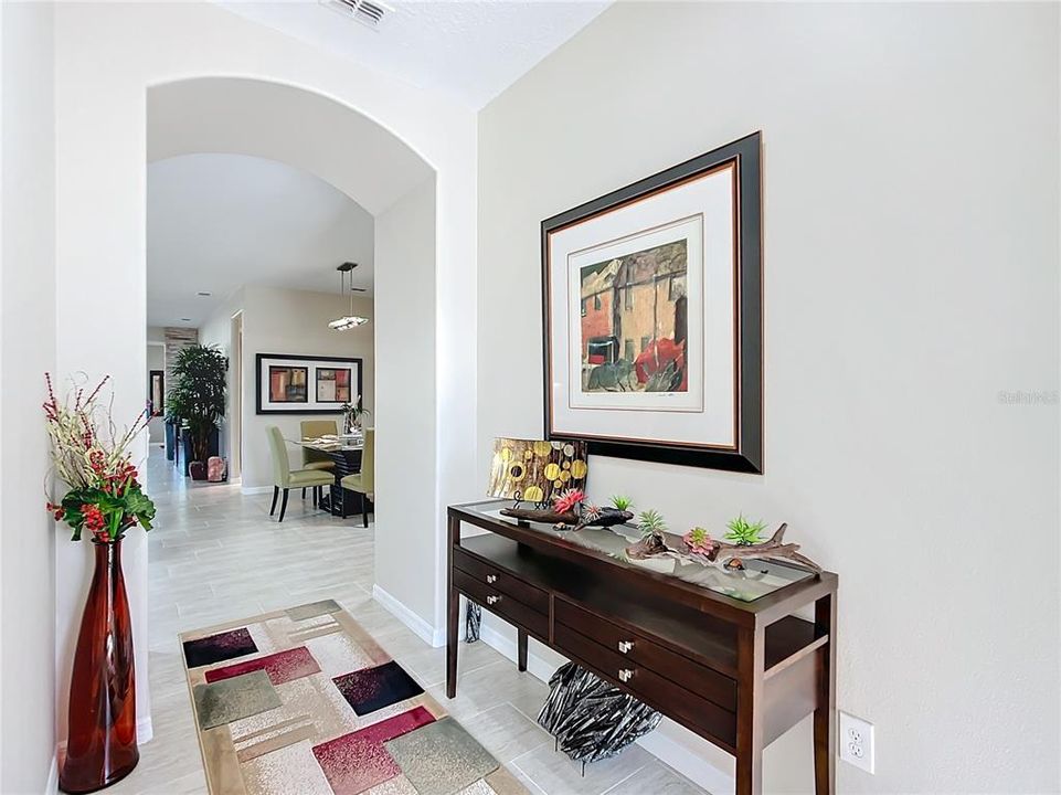 For Sale: $494,400 (2 beds, 2 baths, 2164 Square Feet)