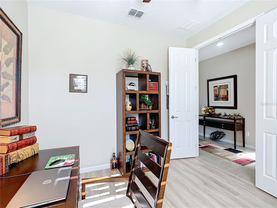 For Sale: $494,400 (2 beds, 2 baths, 2164 Square Feet)