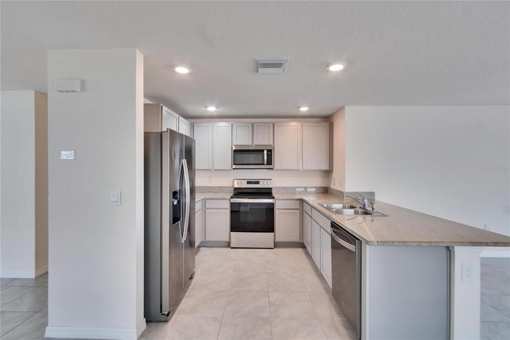 For Sale: $319,000 (3 beds, 2 baths, 1516 Square Feet)