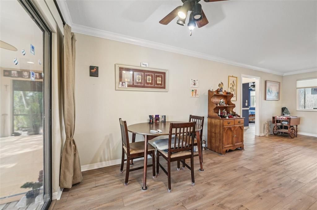 For Sale: $379,900 (3 beds, 2 baths, 1543 Square Feet)