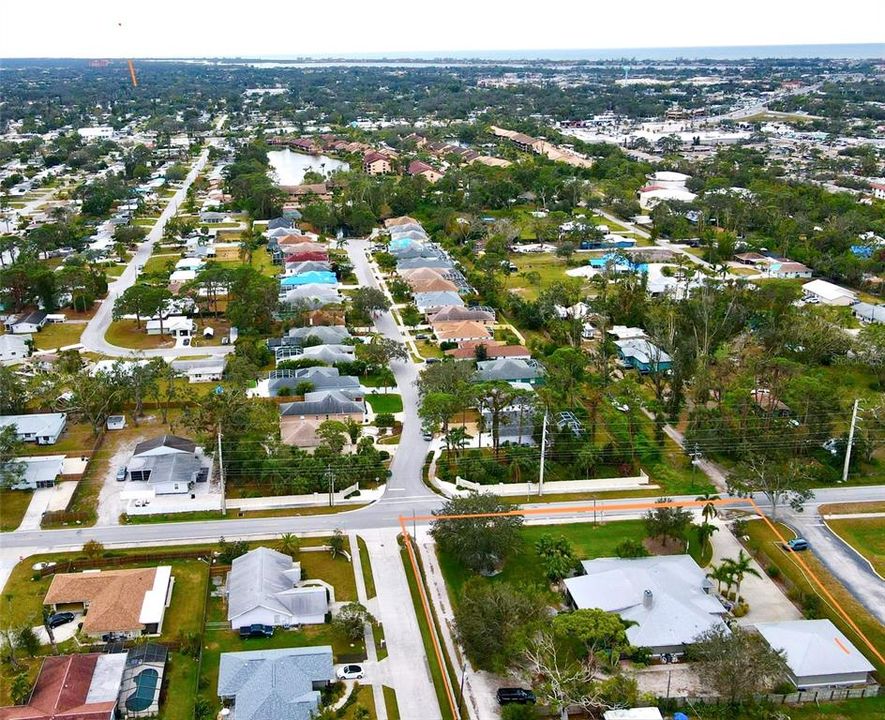 Под контрактом: $979,990 (3 спален, 3 ванн, 3002 Квадратных фут)