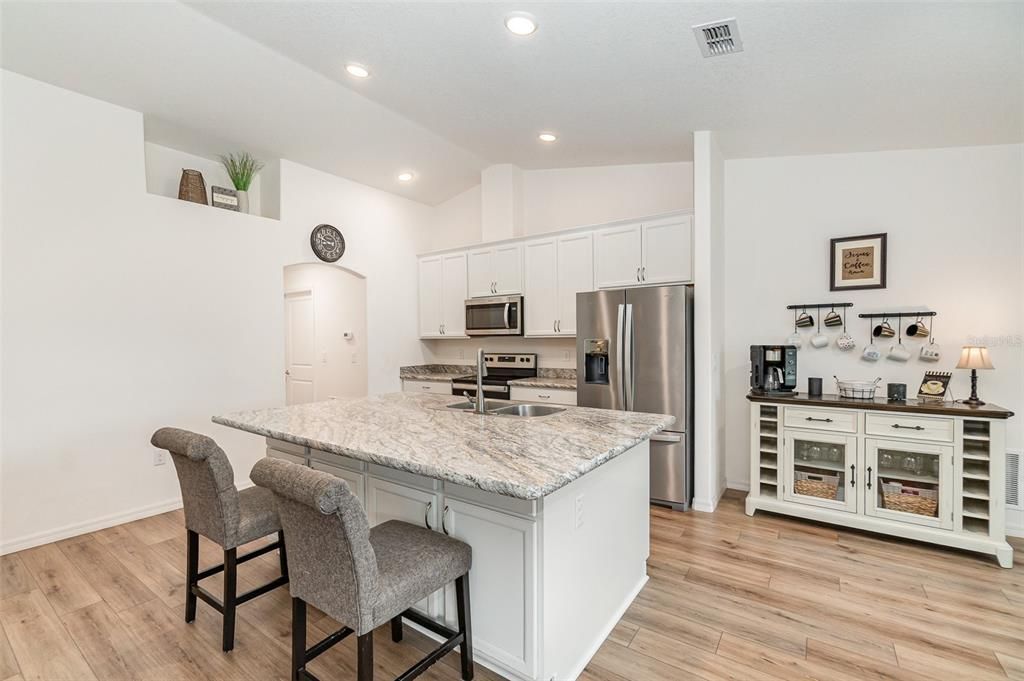 For Sale: $339,000 (3 beds, 2 baths, 1752 Square Feet)