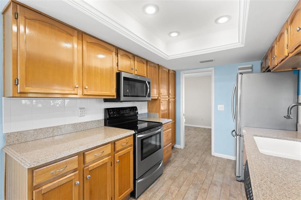 For Sale: $375,000 (2 beds, 2 baths, 1797 Square Feet)