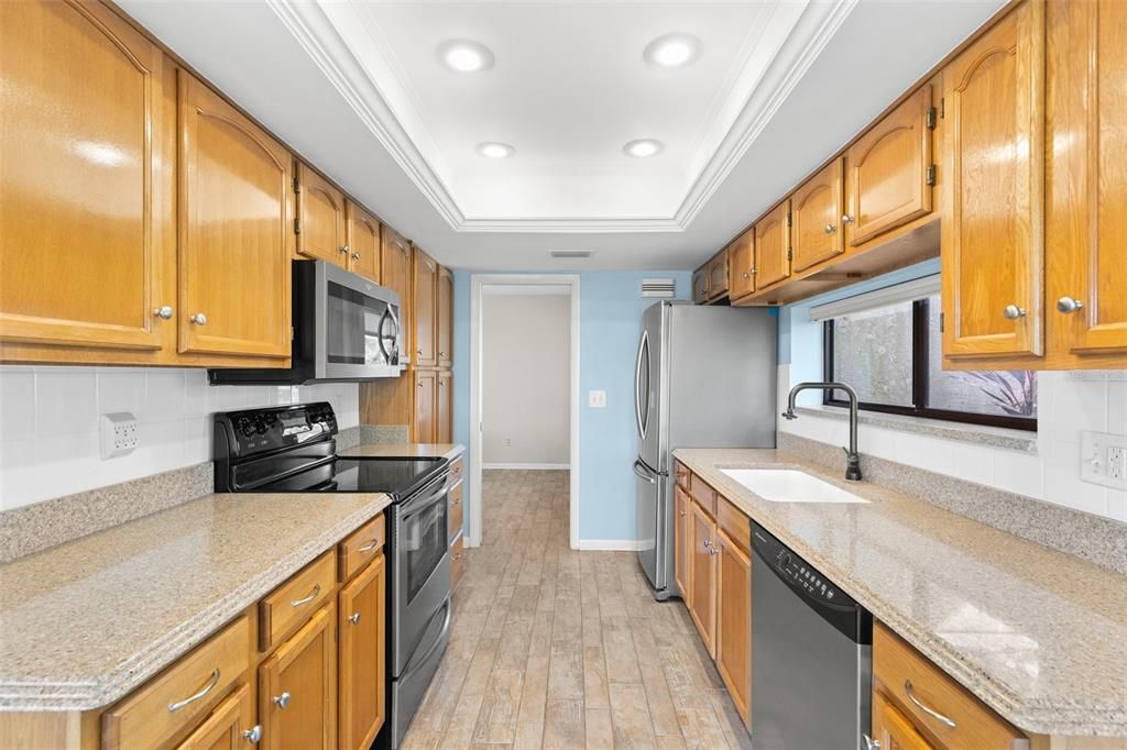 For Sale: $375,000 (2 beds, 2 baths, 1797 Square Feet)