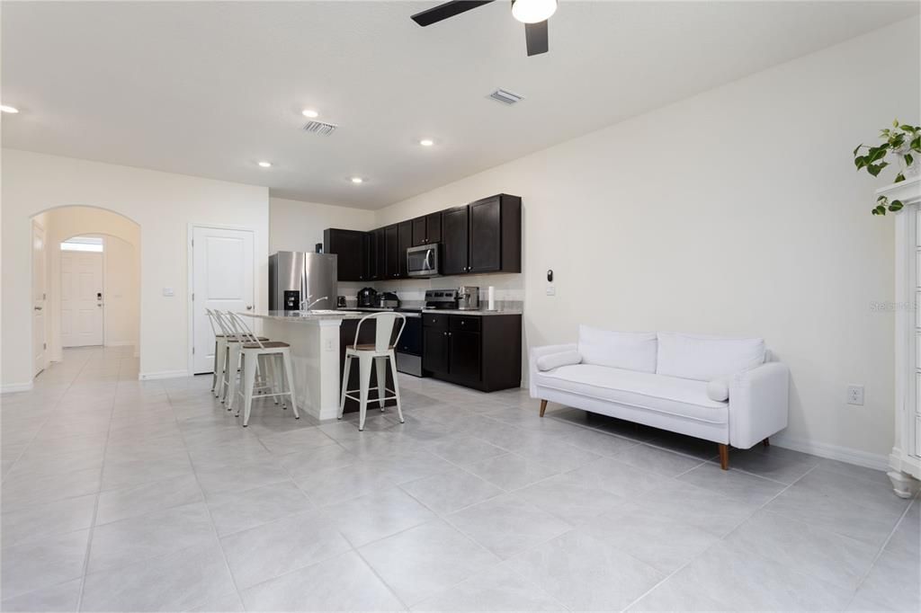 For Sale: $305,650 (3 beds, 2 baths, 1686 Square Feet)