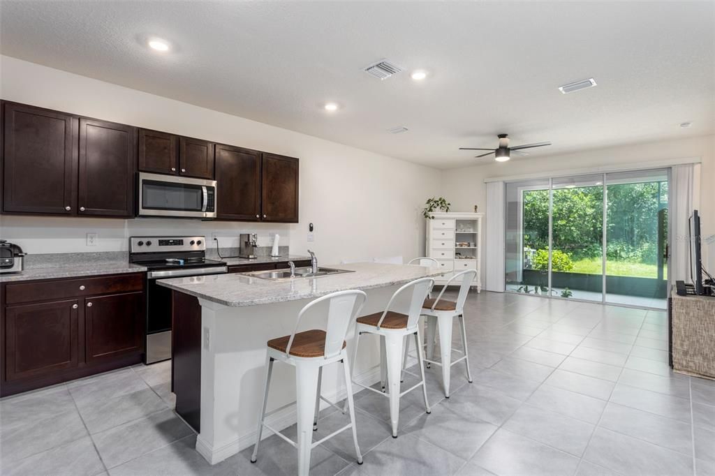 For Sale: $305,650 (3 beds, 2 baths, 1686 Square Feet)