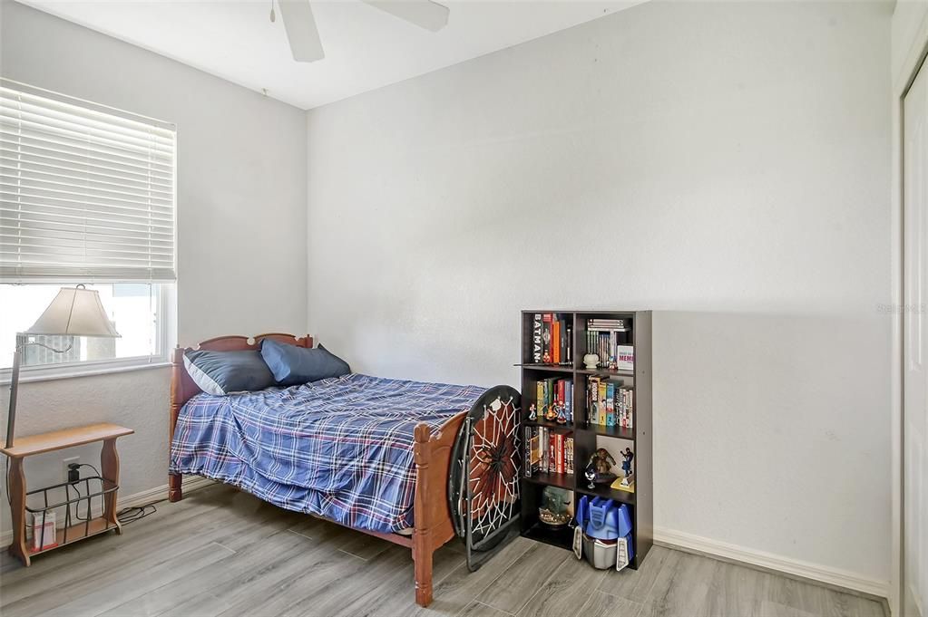 For Sale: $385,000 (3 beds, 2 baths, 1559 Square Feet)