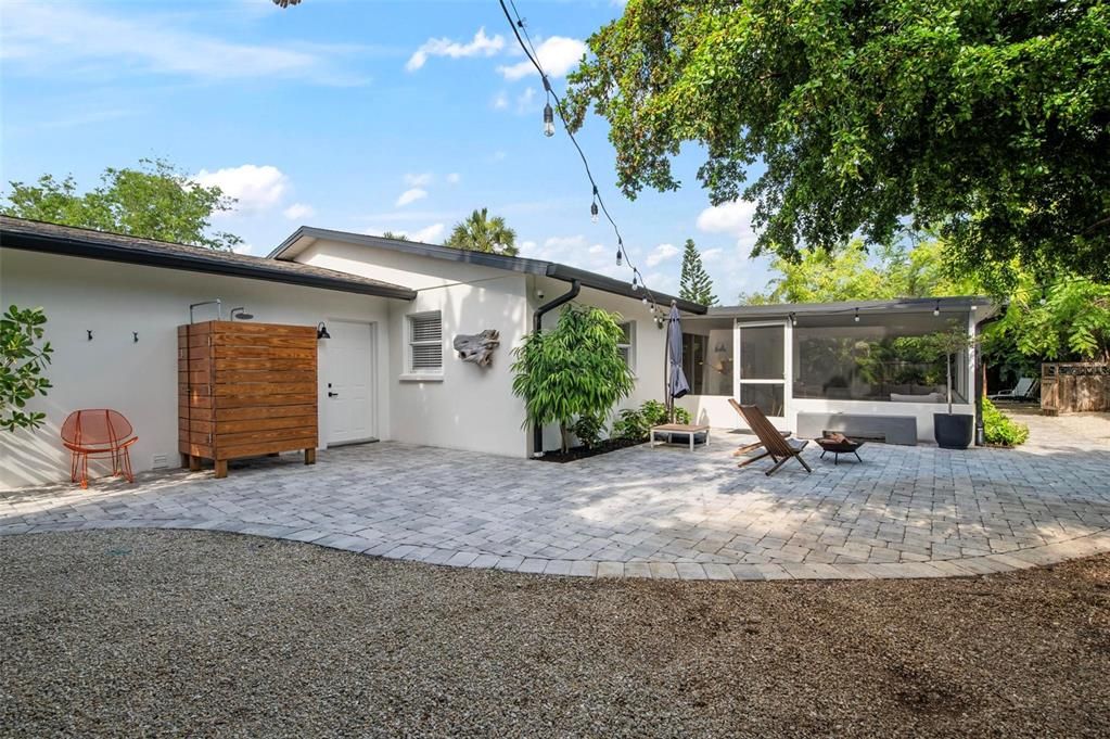 The outdoor shower is nice & private and has both hot & cold water.