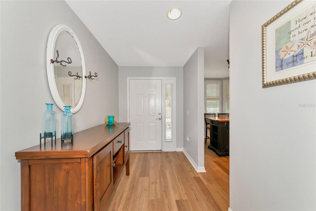 For Sale: $339,000 (2 beds, 2 baths, 1684 Square Feet)