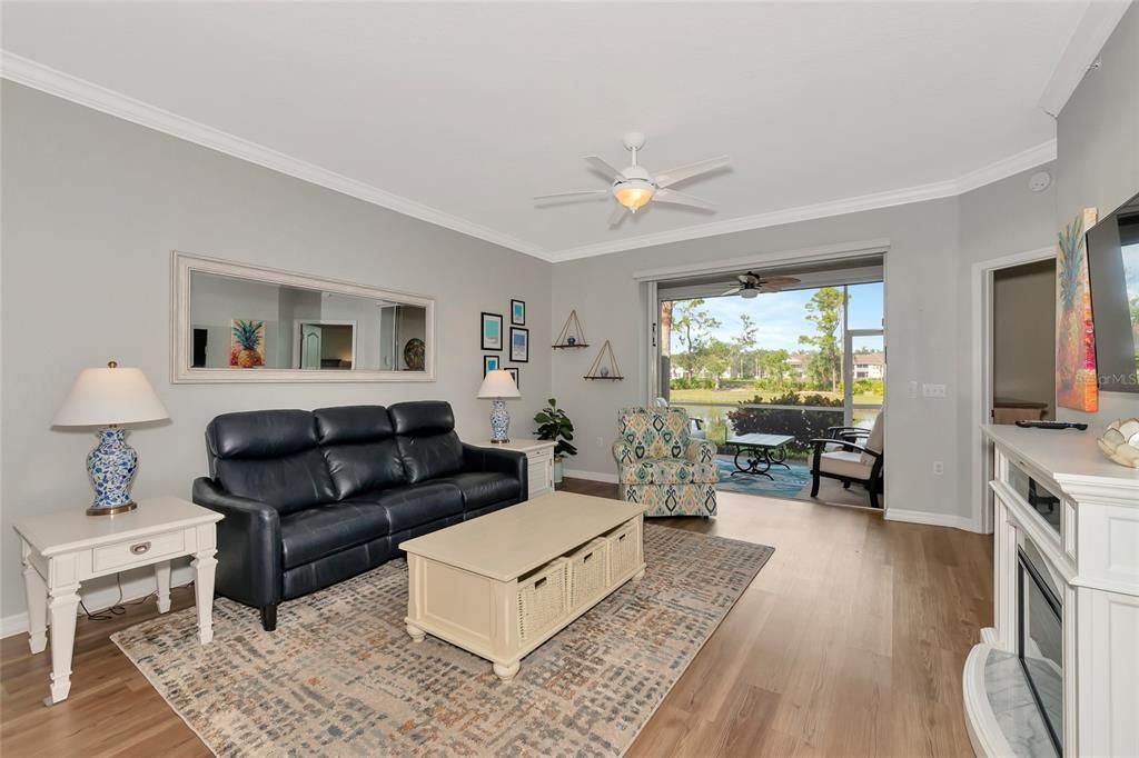 For Sale: $339,000 (2 beds, 2 baths, 1684 Square Feet)