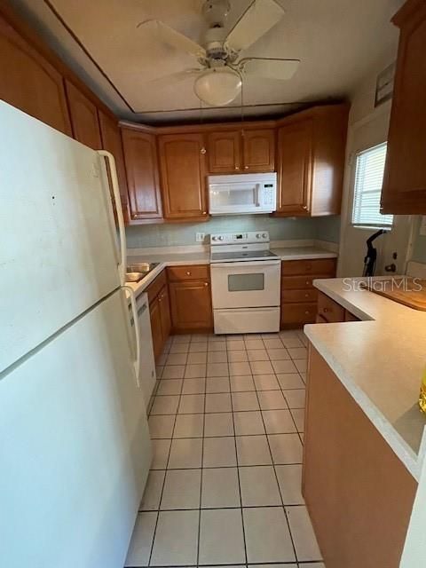 For Sale: $370,000 (2 beds, 2 baths, 1148 Square Feet)