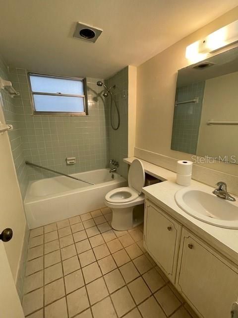 For Sale: $370,000 (2 beds, 2 baths, 1148 Square Feet)