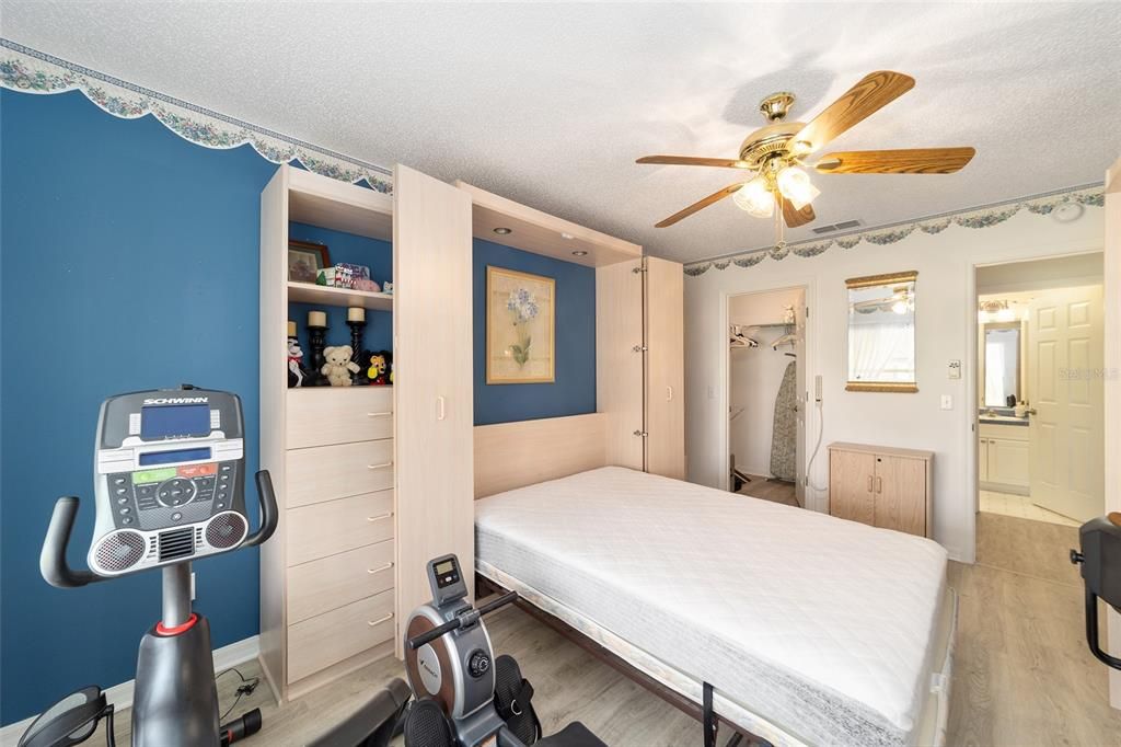 For Sale: $324,900 (2 beds, 2 baths, 1248 Square Feet)