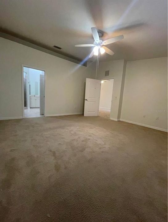 For Rent: $1,800 (3 beds, 2 baths, 1765 Square Feet)