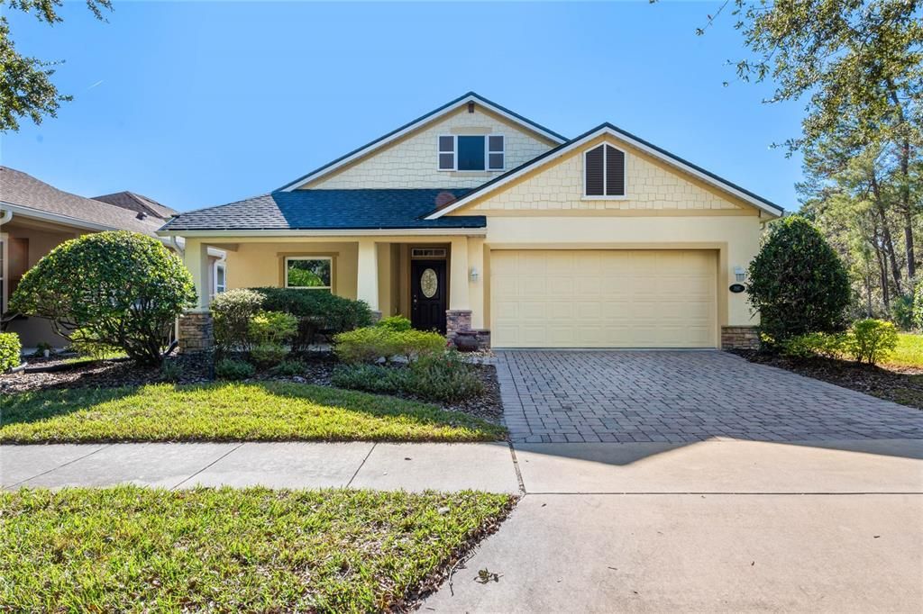 Exterior Front of home w/ spacious front porch