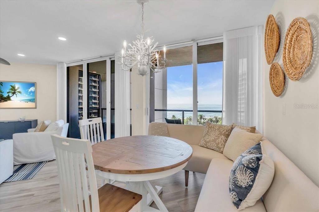 Kitchen Dining Area