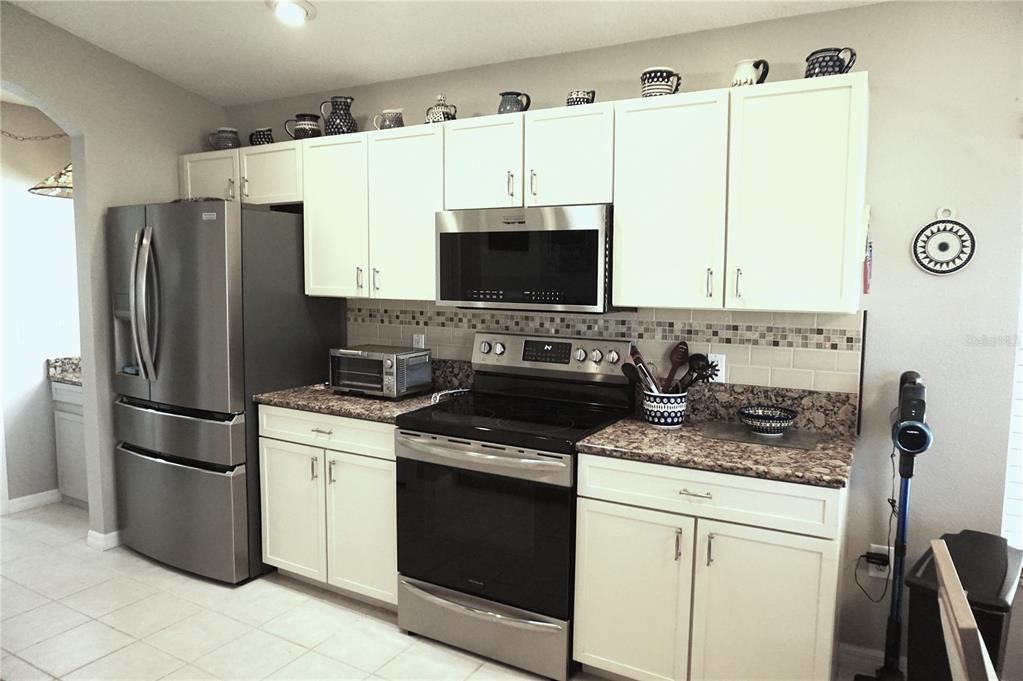 For Sale: $315,000 (2 beds, 2 baths, 1491 Square Feet)